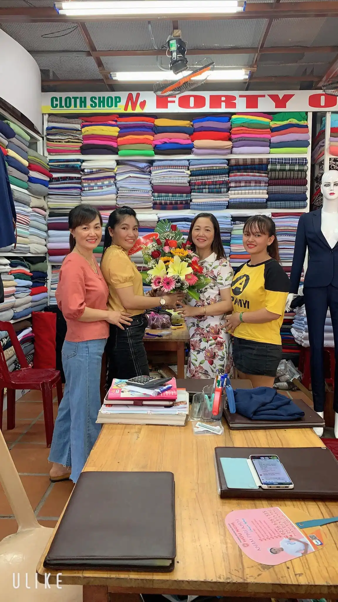 41 Tailor (Cloth Market)
